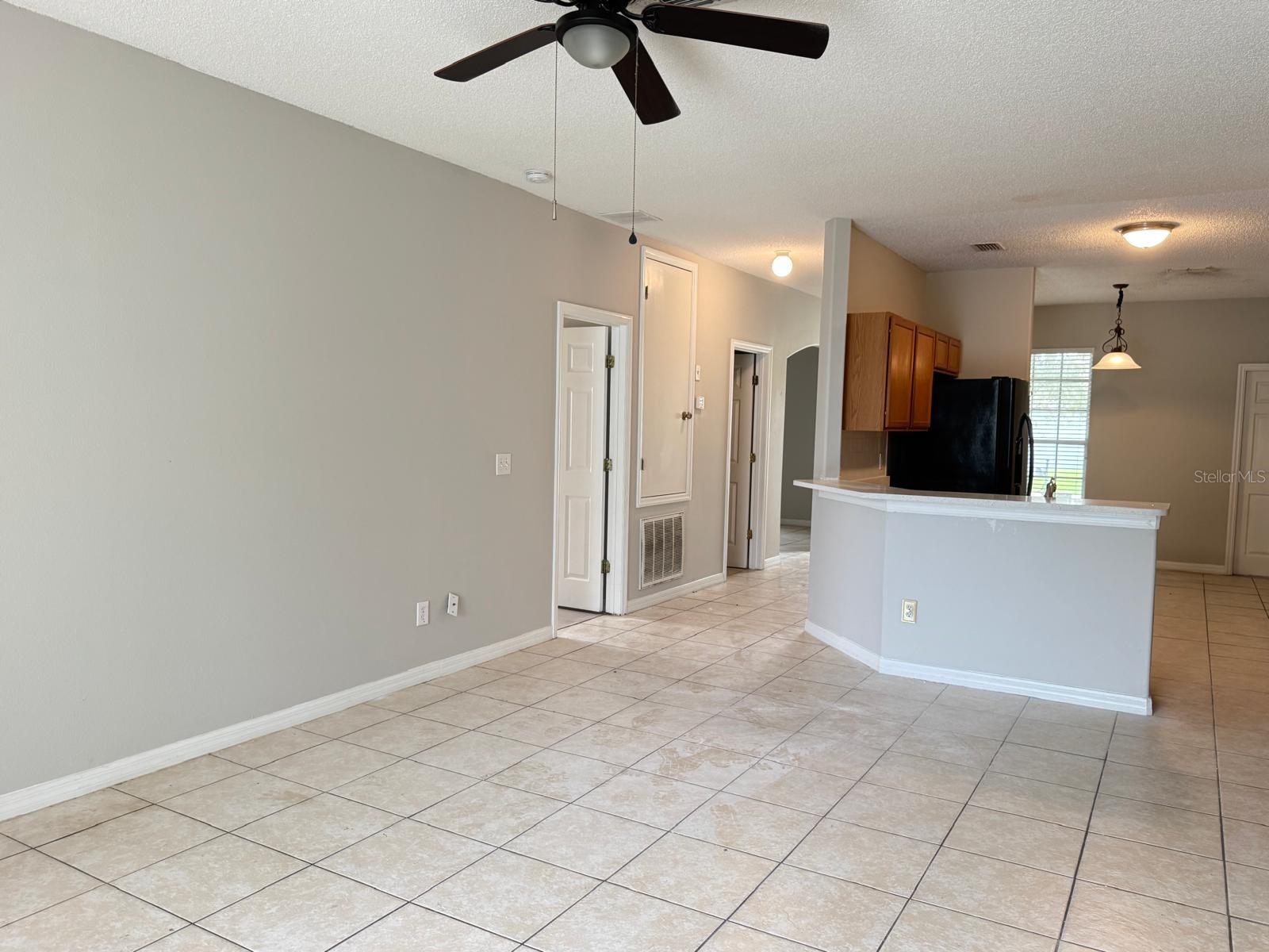 164 Sigmund Loop Property Photo 7