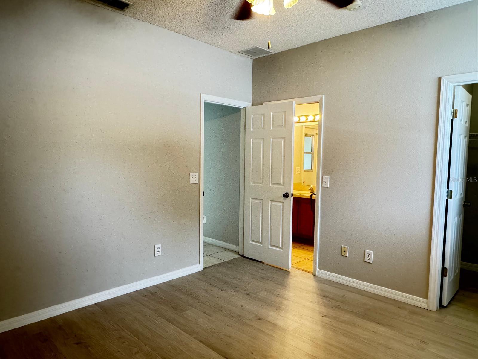 164 Sigmund Loop Property Photo 11