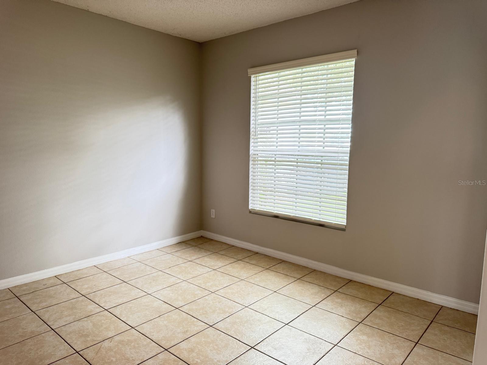 164 Sigmund Loop Property Photo 13