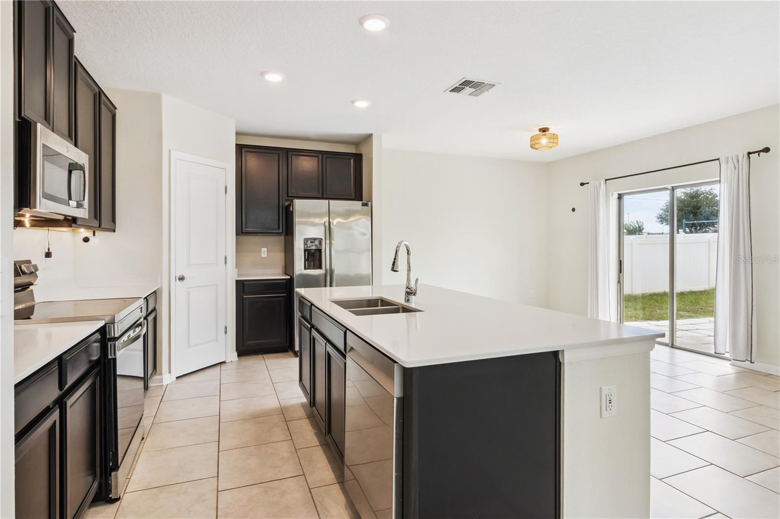 310 Citrus Pointe Dr Property Photo 4