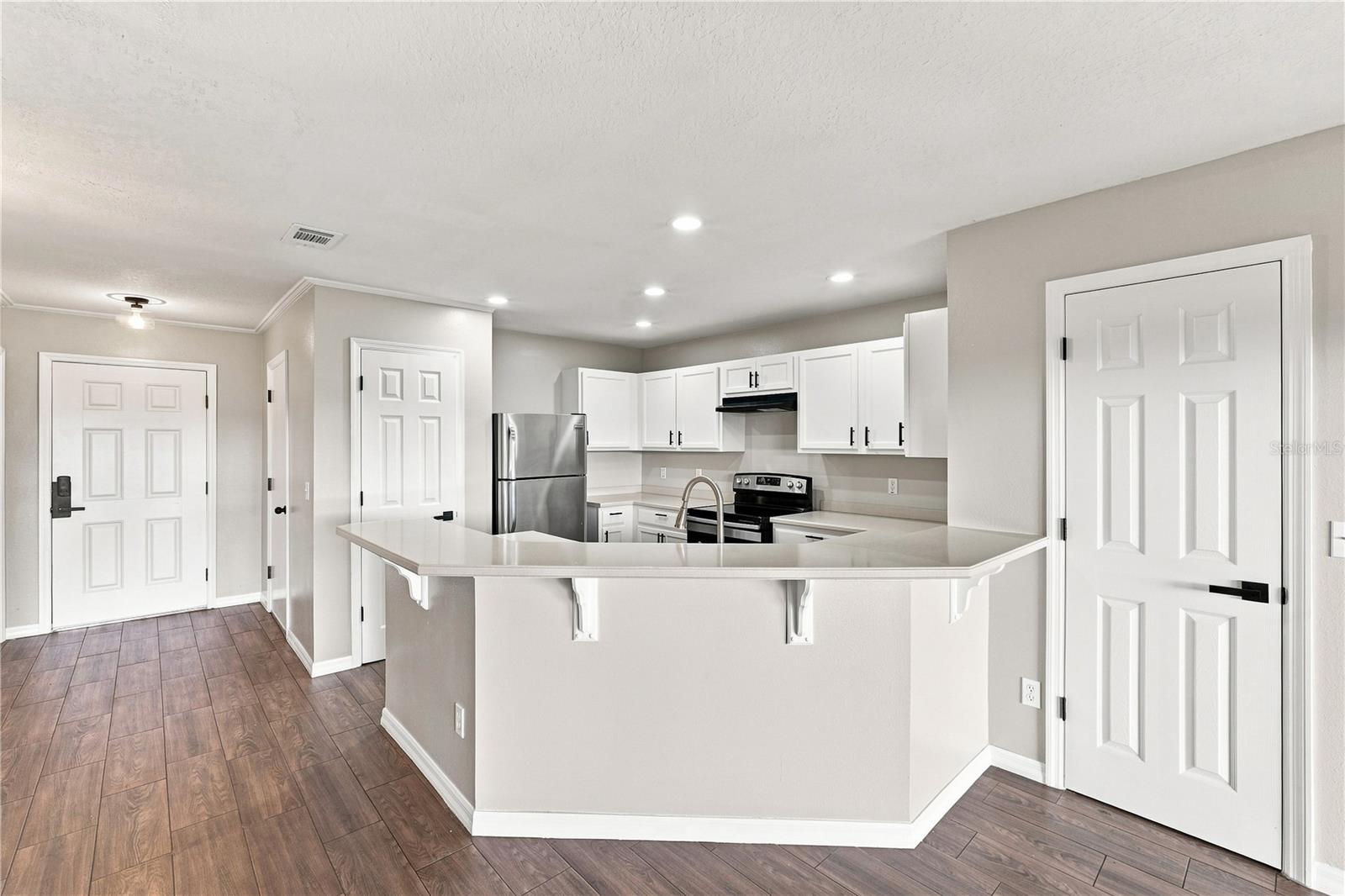 2591 Aventurine St Property Photo 13
