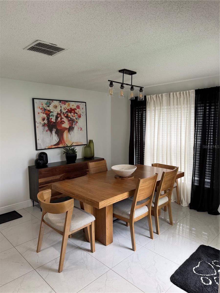 S5156884 Property Photo 4