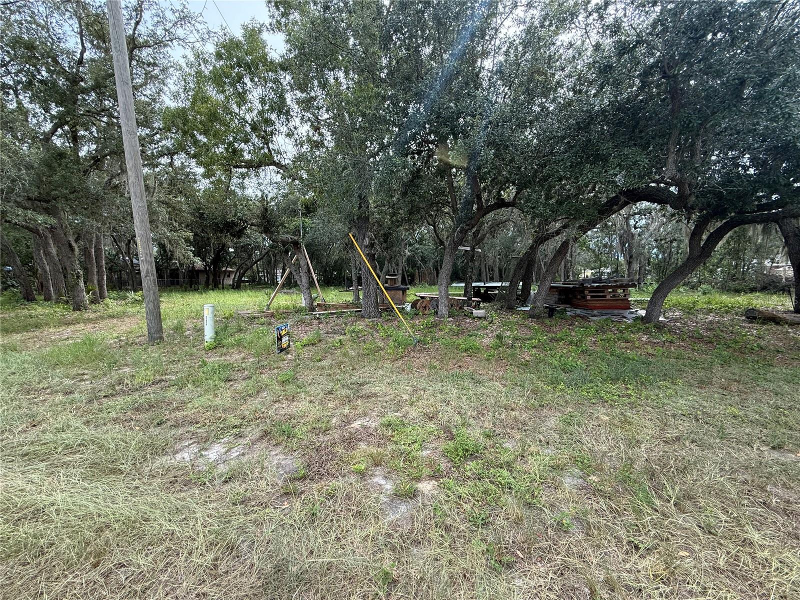 2425 N Charline Rd Property Photo 1