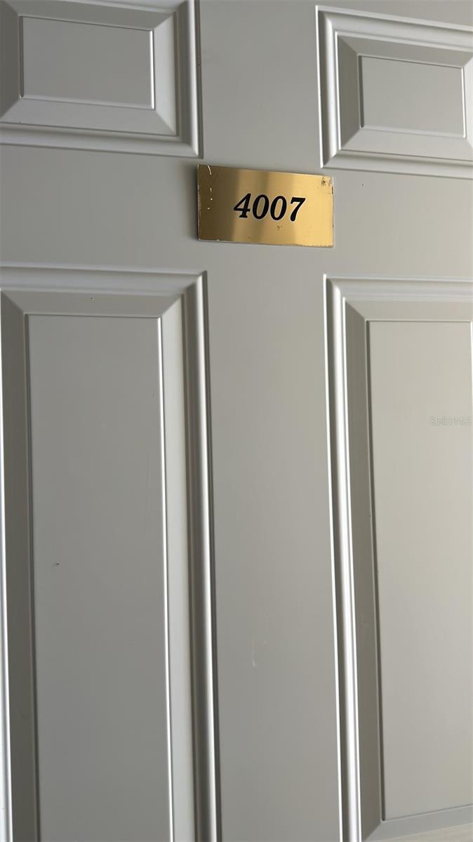 4007 Versailles Dr #4007f Property Photo 3