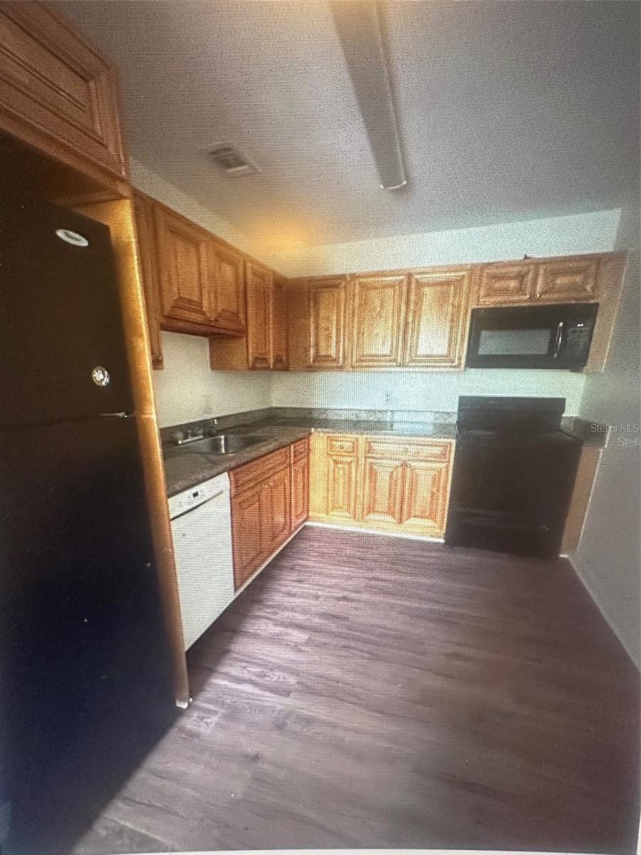 4007 Versailles Dr #4007f Property Photo 7