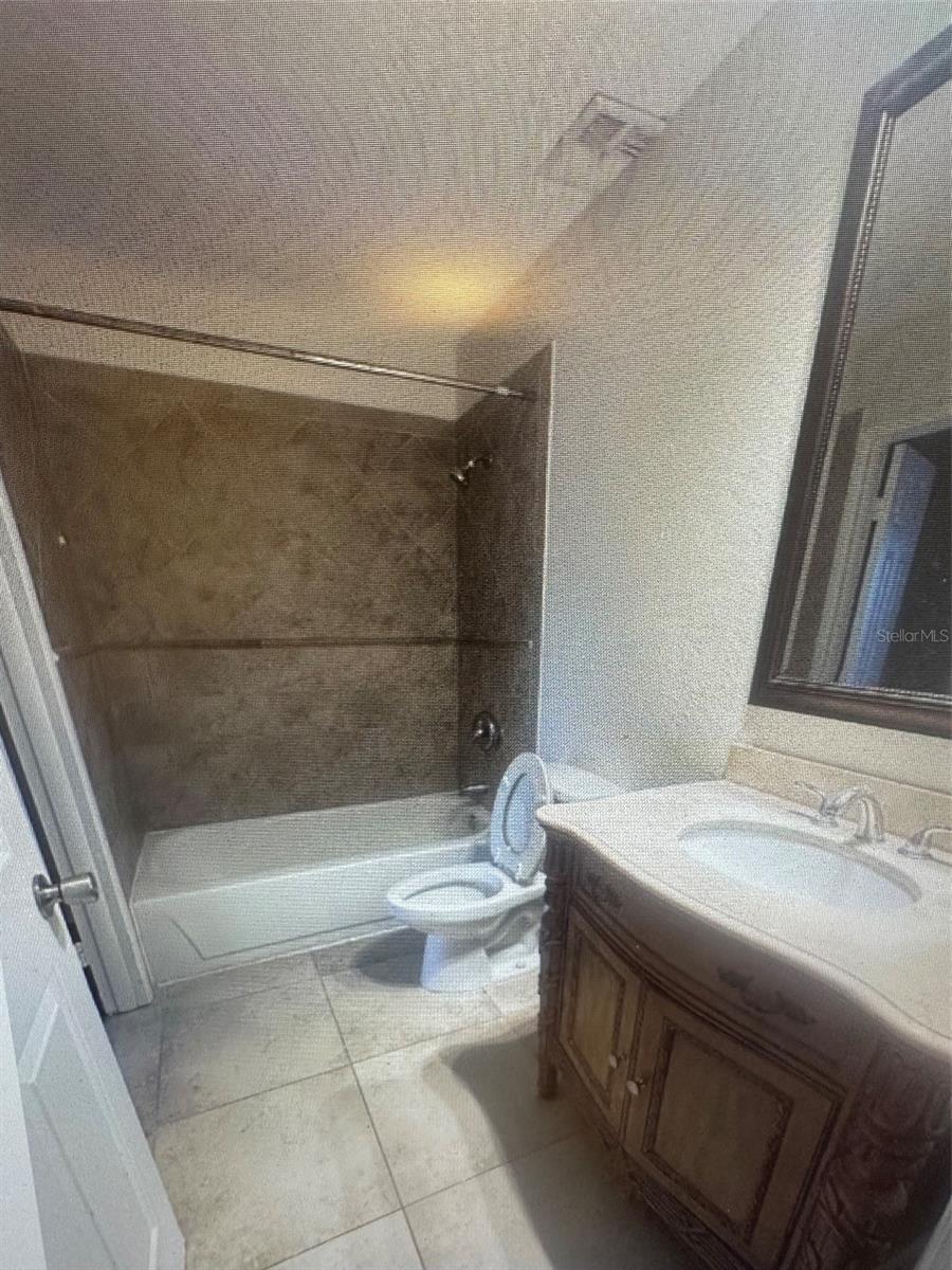 4007 Versailles Dr #4007f Property Photo 23