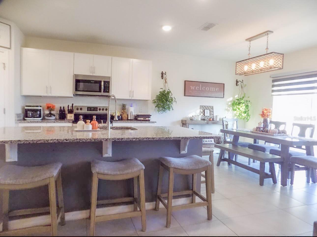 5122 Fiddlewood Way Property Photo 8