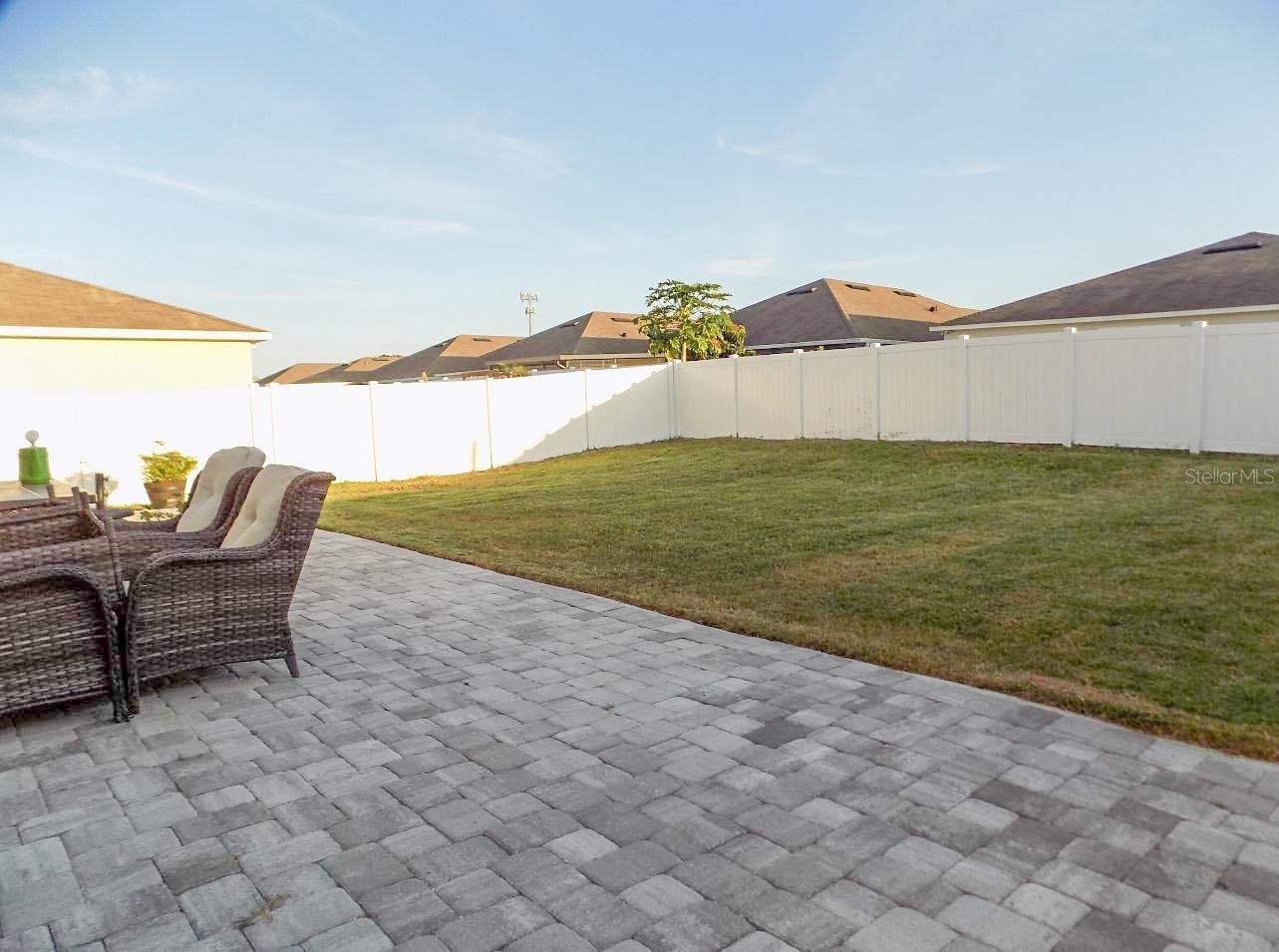 5122 Fiddlewood Way Property Photo 22