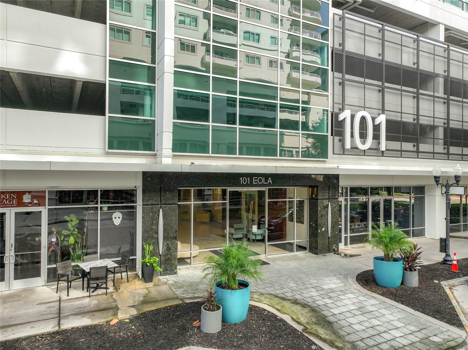 101 S Eola Dr #1008 Property Photo 2