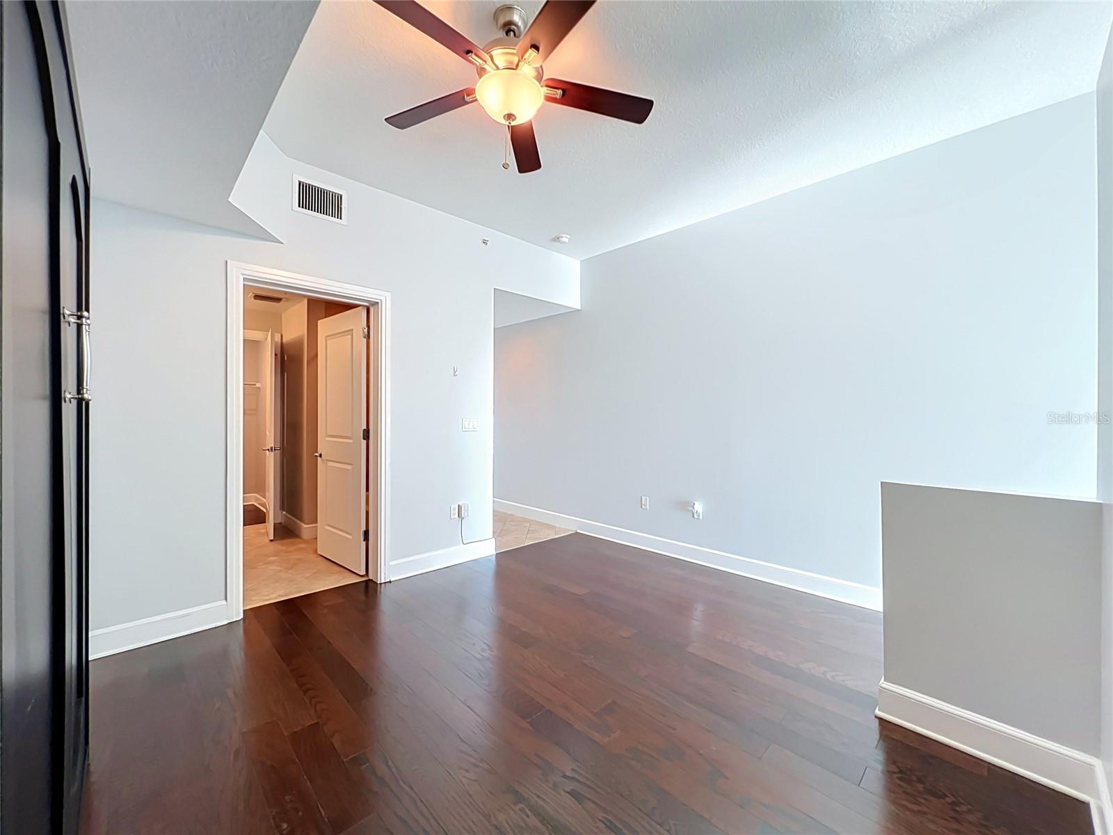 101 S Eola Dr #1008 Property Photo 24
