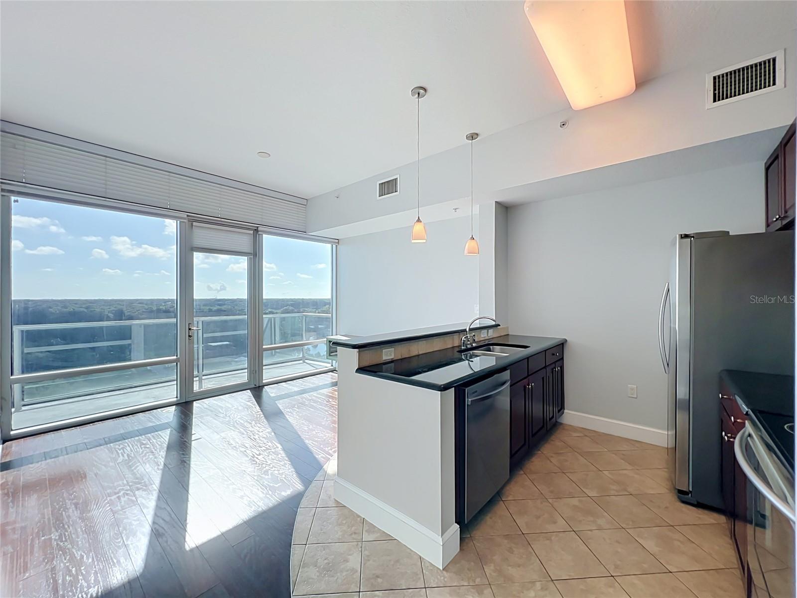 101 S Eola Dr #1008 Property Photo 27