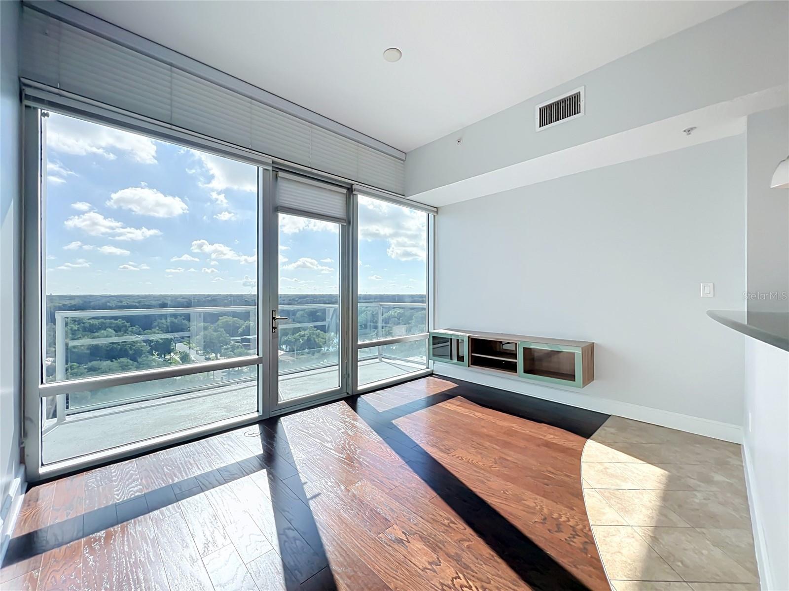 101 S Eola Dr #1008 Property Photo 39