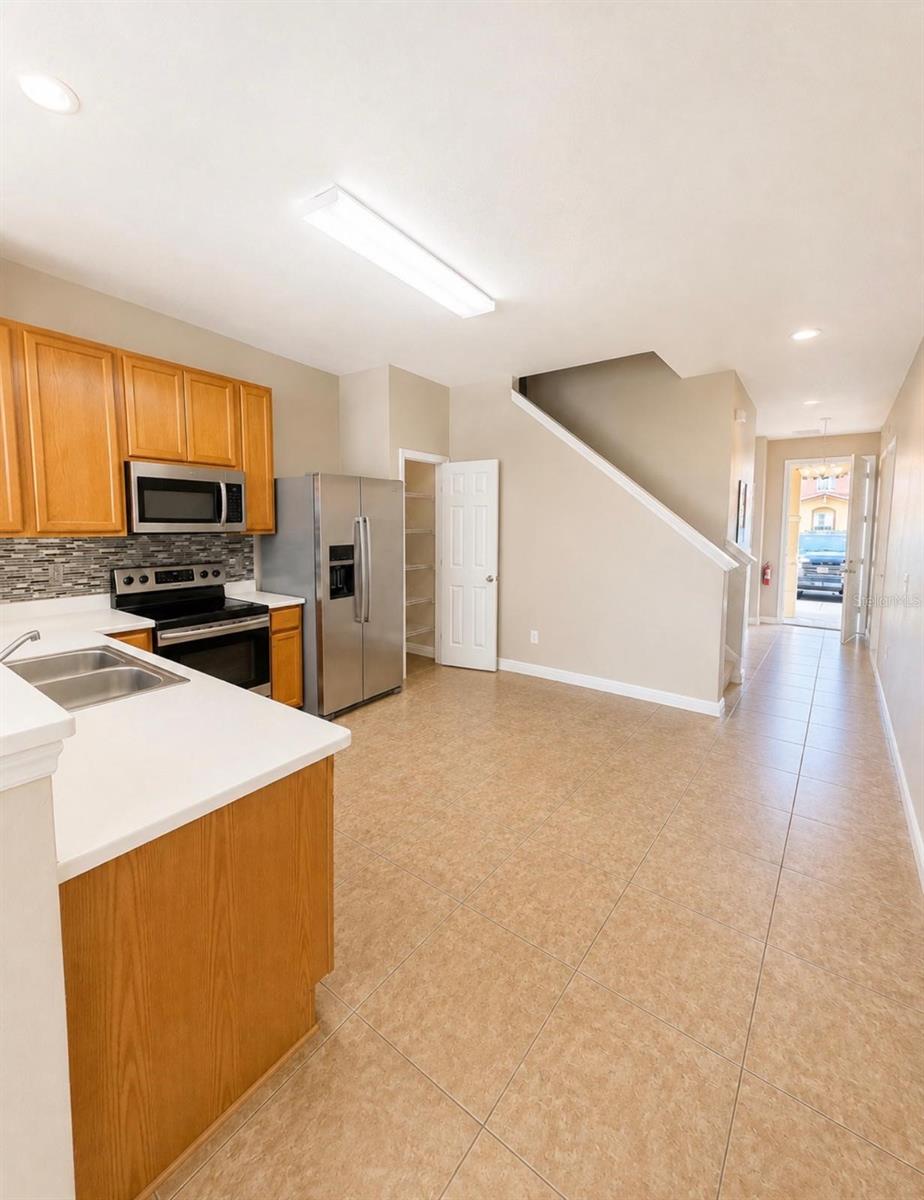 5521 Paradise Cay Circle Property Photo 5
