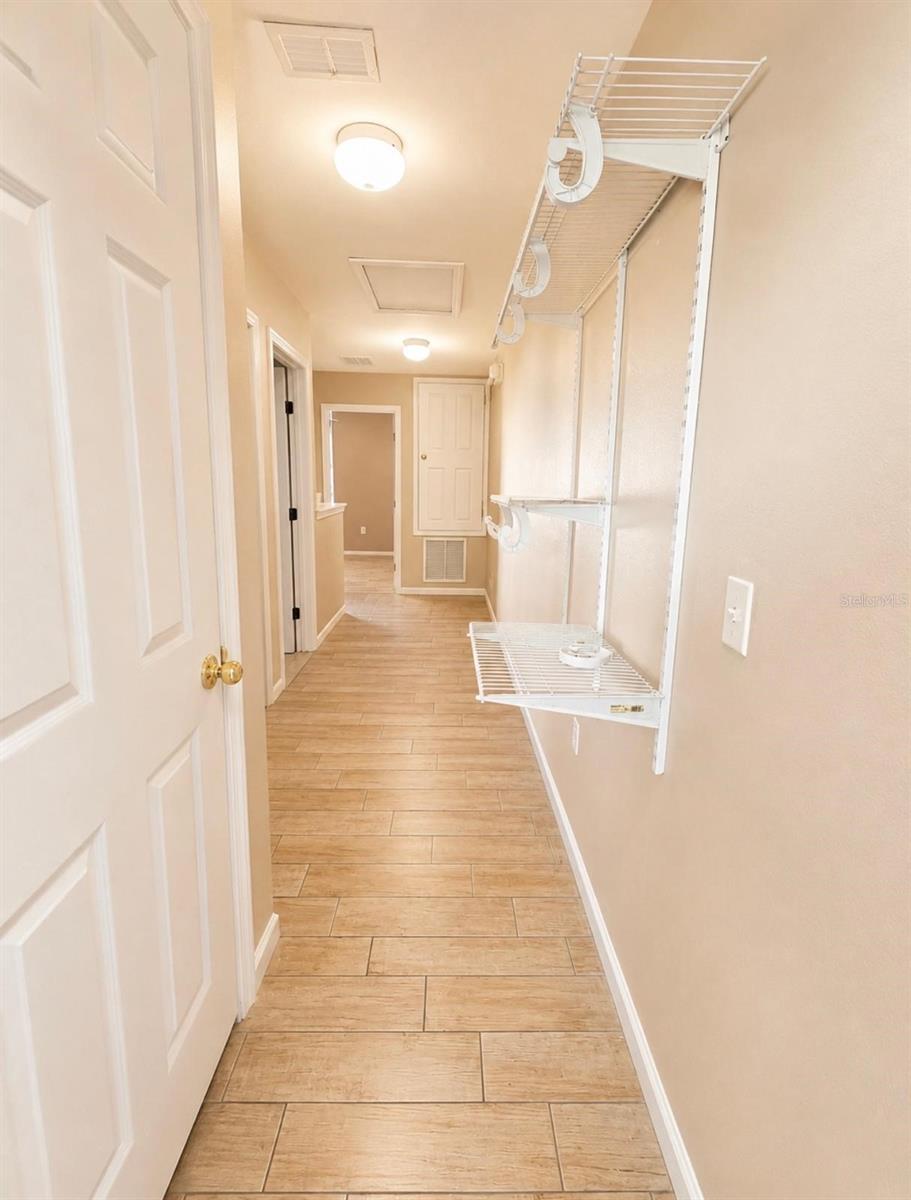 5521 Paradise Cay Circle Property Photo 11