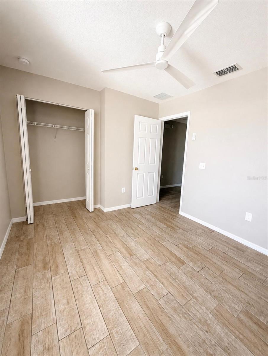 5521 Paradise Cay Circle Property Photo 12
