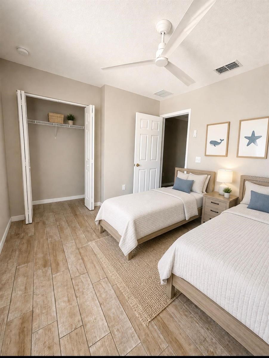 5521 Paradise Cay Circle Property Photo 13