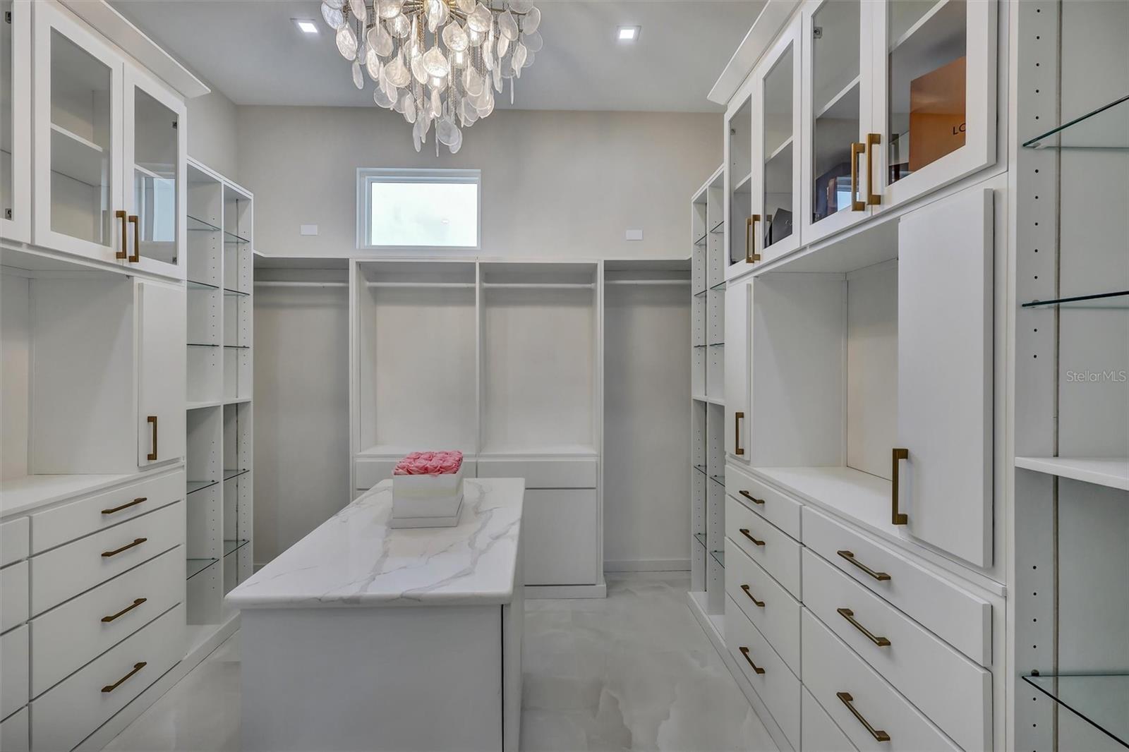1002 Coyote Creek Way Property Photo 35