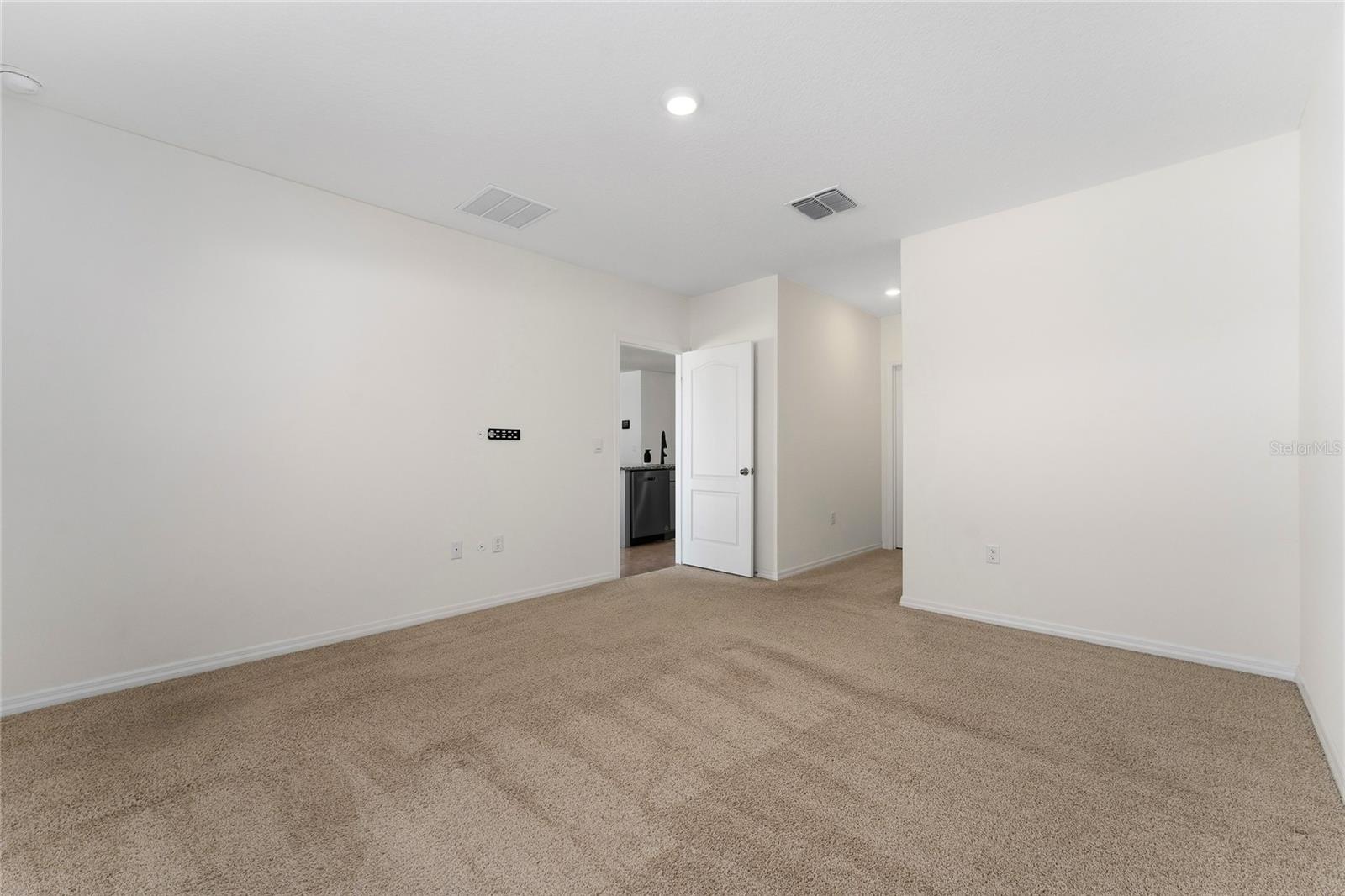 1825 Juneberry St Property Photo 11