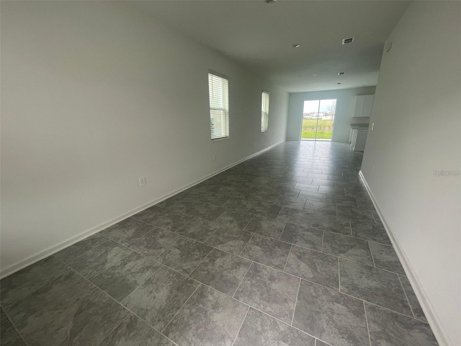 2780 Pierr St Property Photo 4
