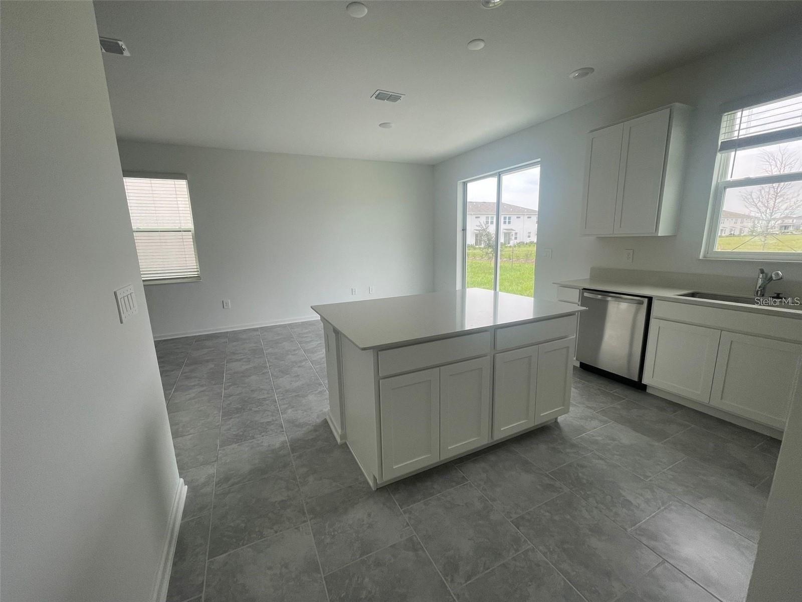 2780 Pierr St Property Photo 9