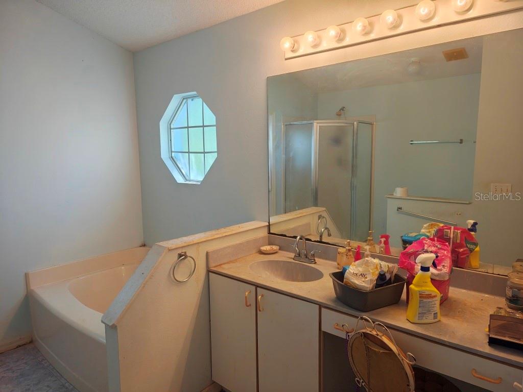 959 Gascony Ct Property Photo 7