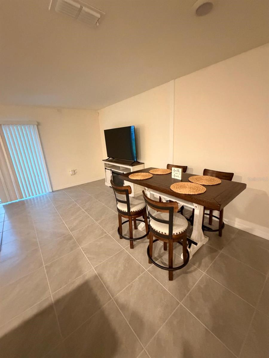 2946 Brie Hammock Bnd Property Photo 3