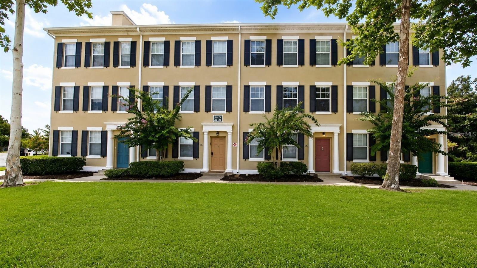 763 SIENA PALM DR Property Photo 1