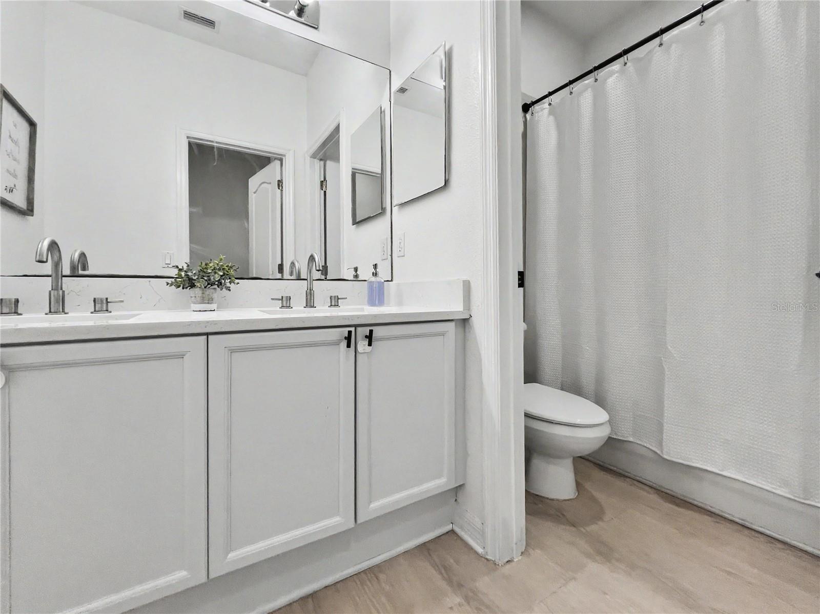 12909 Cragside Ln Property Photo 26
