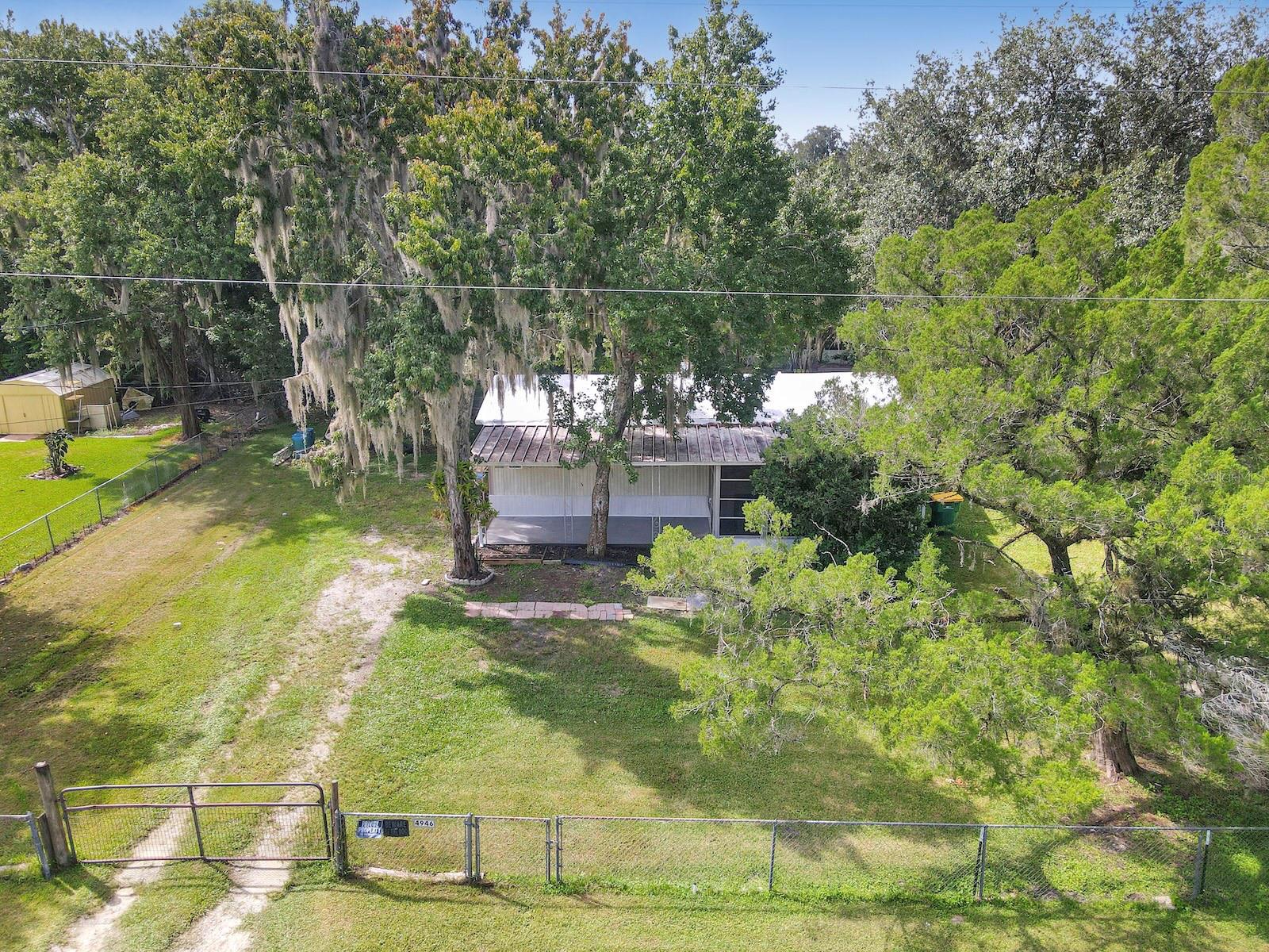 4946 Tuscaroa Ave Property Photo 8