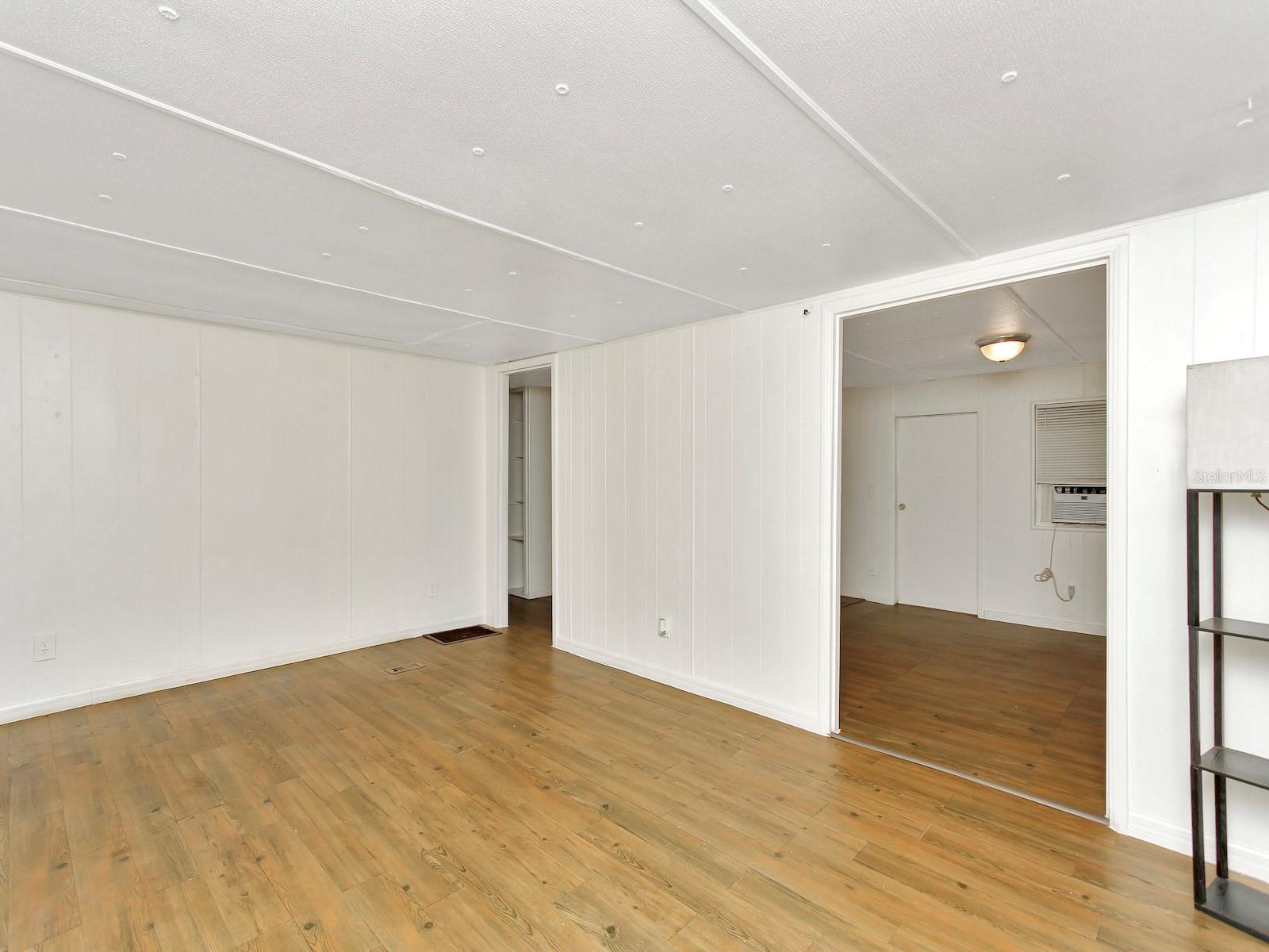 4946 Tuscaroa Ave Property Photo 25
