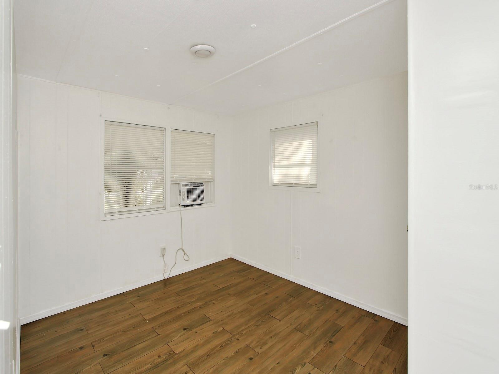 4946 Tuscaroa Ave Property Photo 29