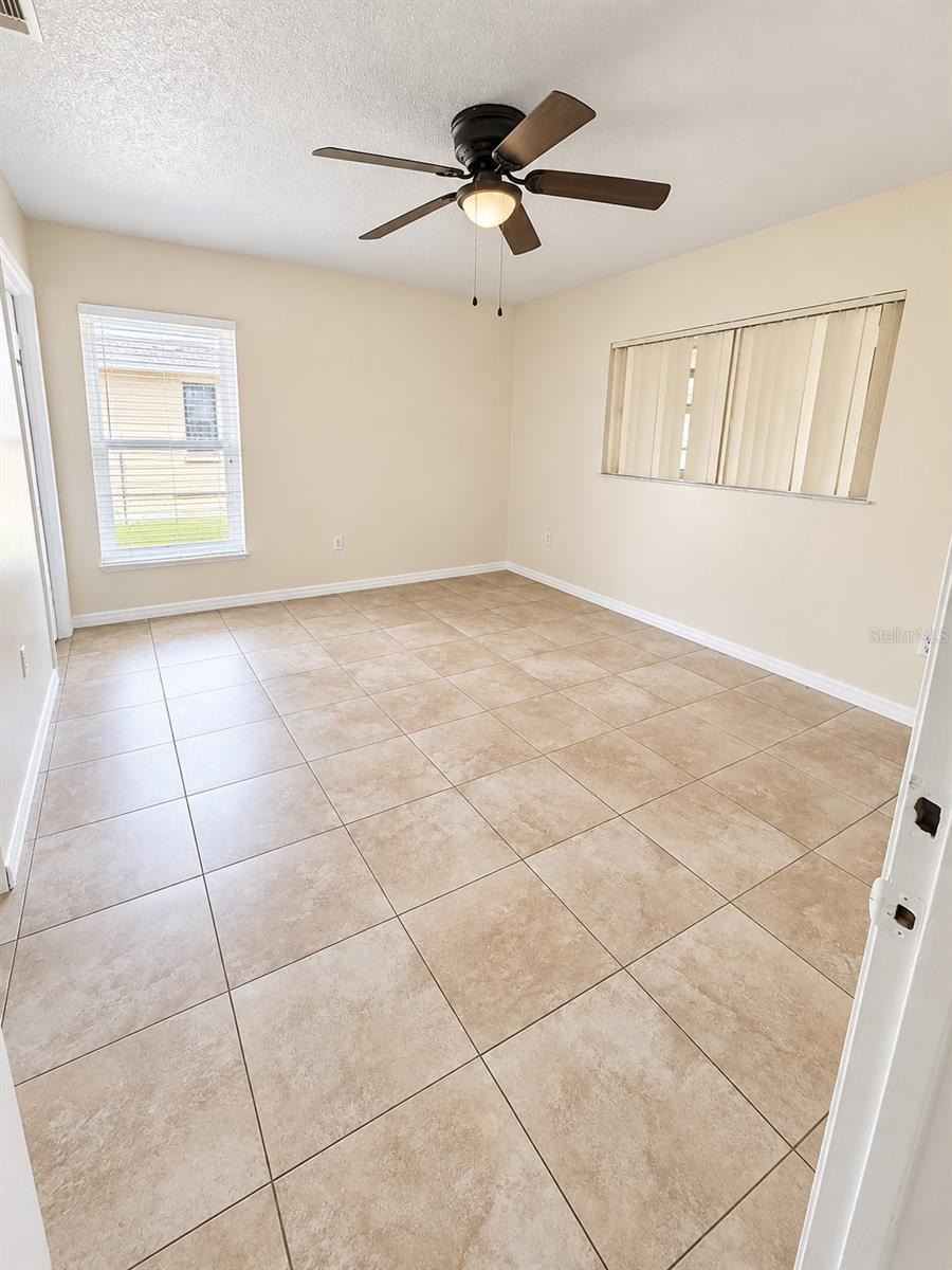 629 Fresno Ct Property Photo 7
