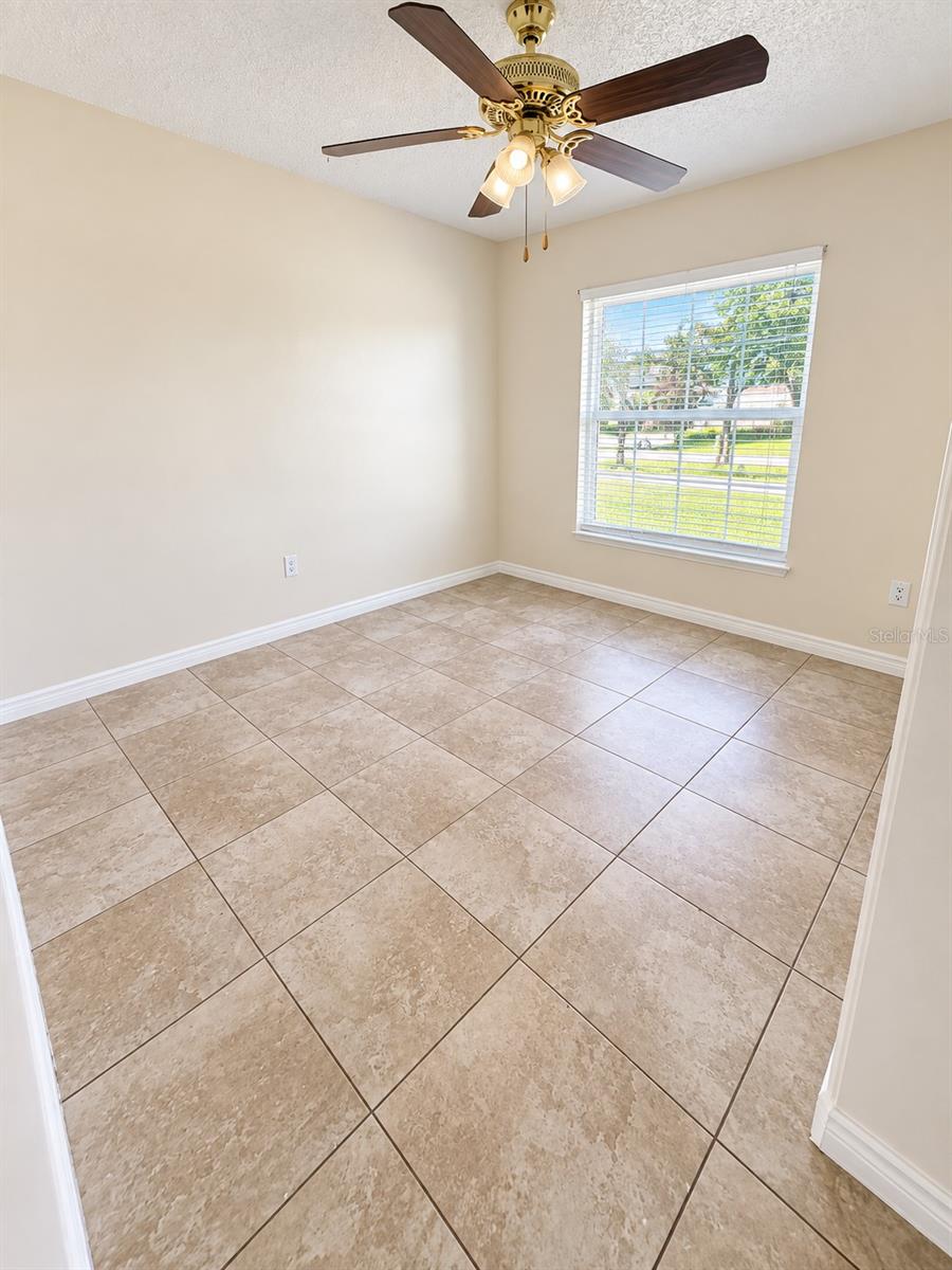 629 Fresno Ct Property Photo 9