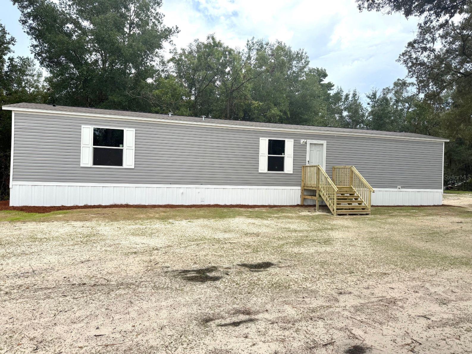 102 Livingston Ct Property Photo 2