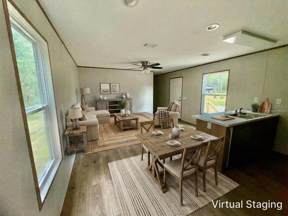102 Livingston Ct Property Photo 3