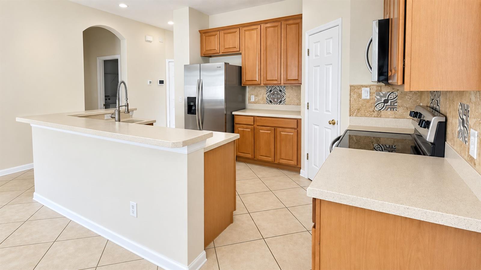 9382 Mustard Leaf Dr Property Photo 4