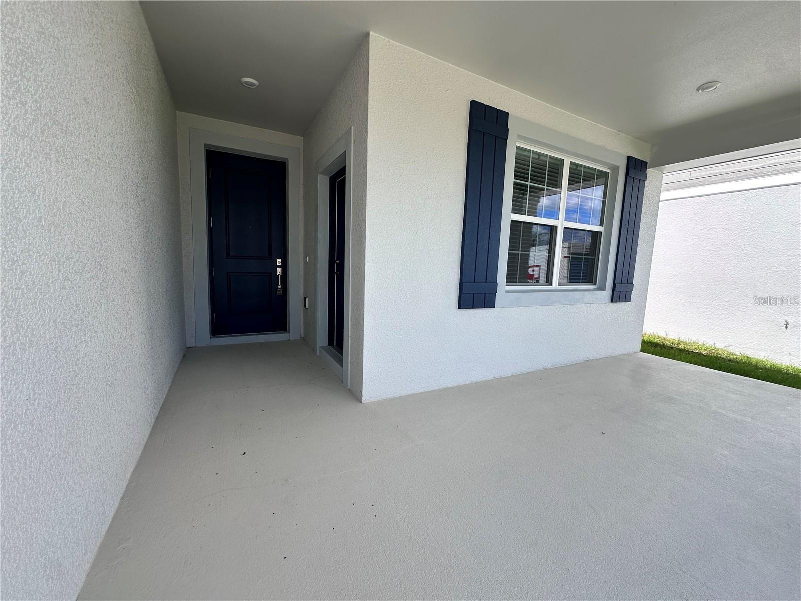 5524 Fiona Ln Property Photo 3