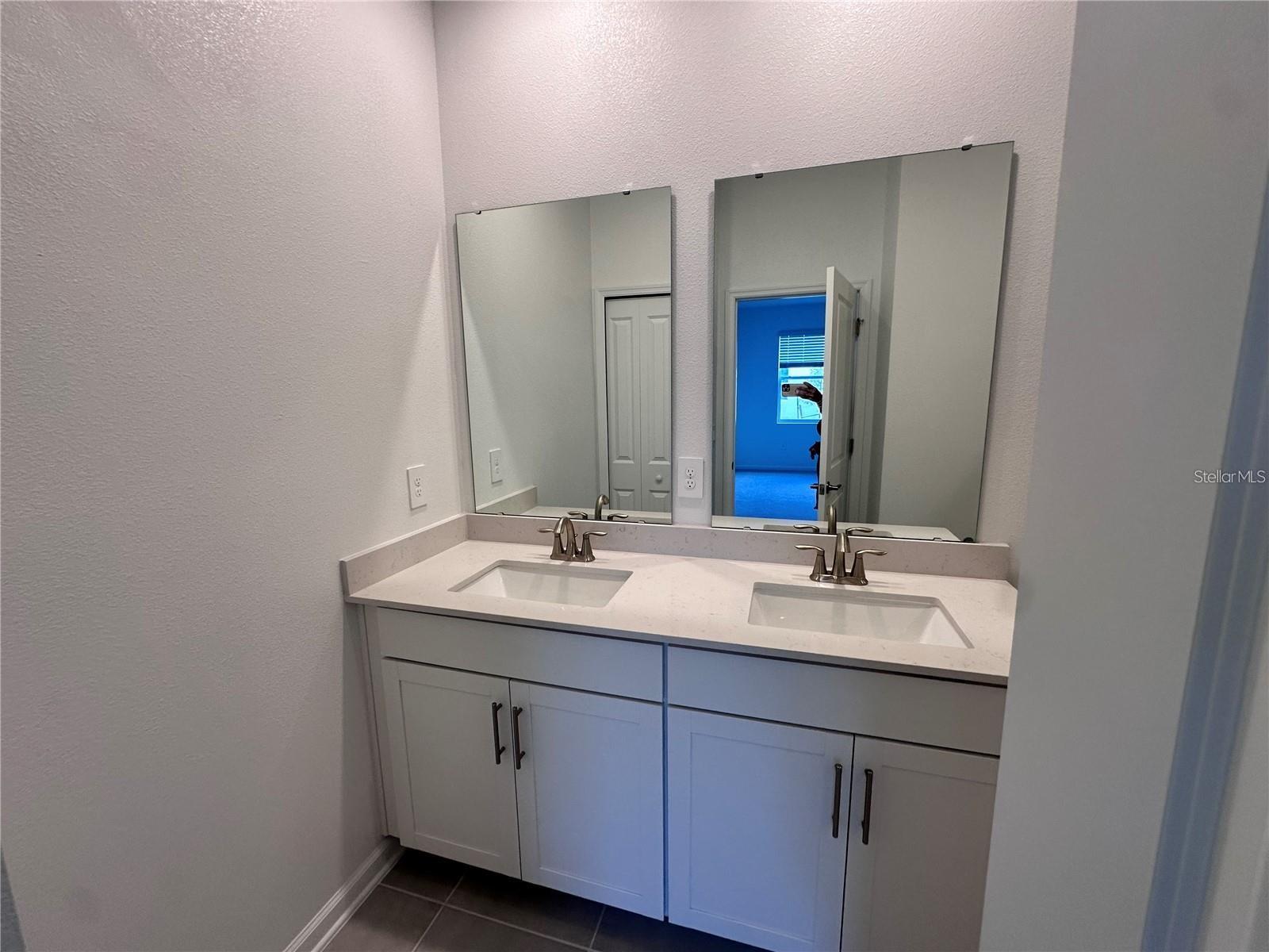 5524 Fiona Ln Property Photo 15
