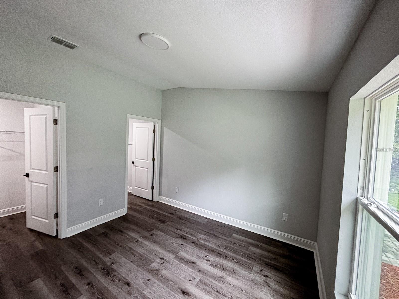 13315 Se 38th Ct Property Photo 7