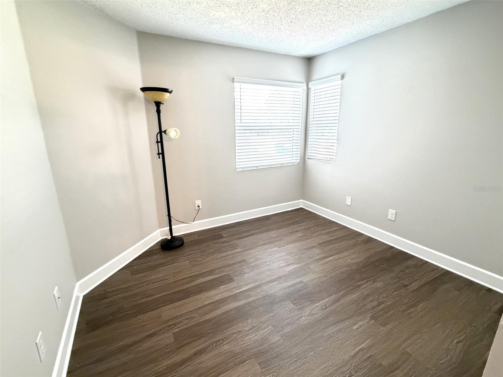2524 Woodgate Blvd #102 Property Photo 9