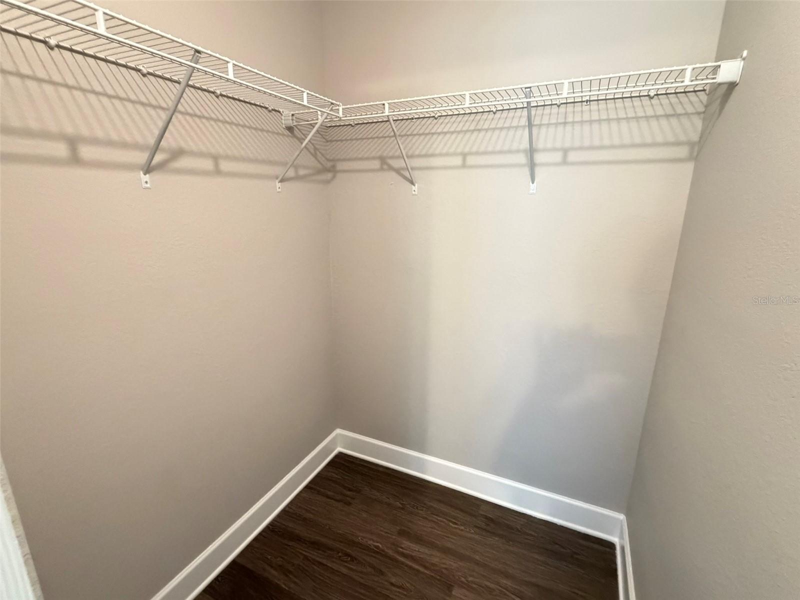 2524 Woodgate Blvd #102 Property Photo 12