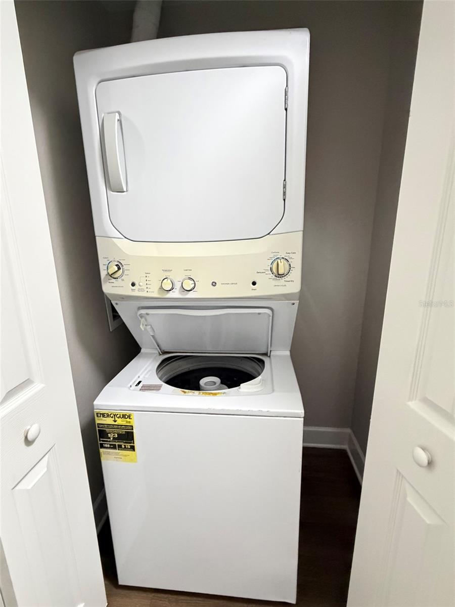 2524 Woodgate Blvd #102 Property Photo 13