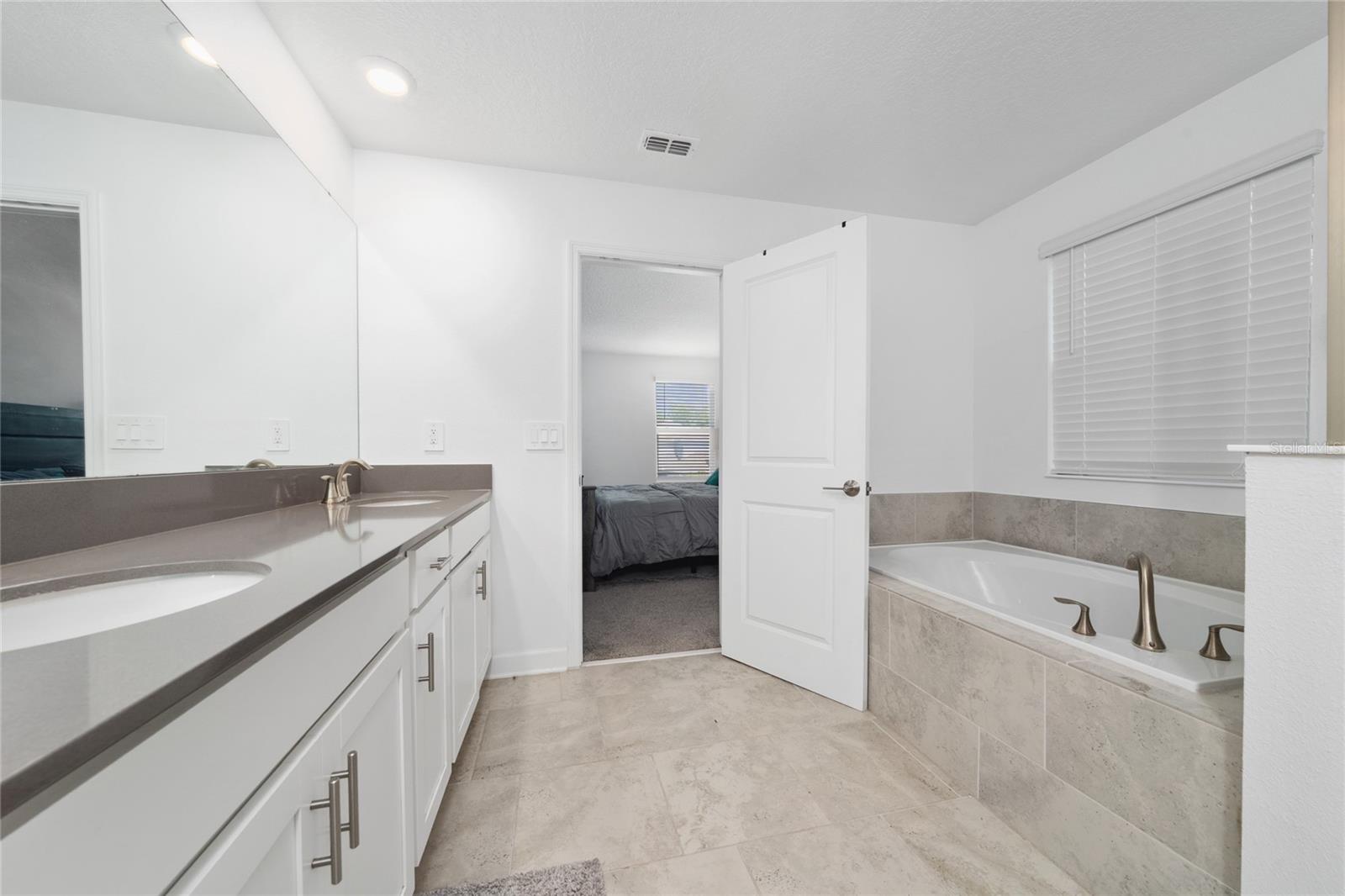 11328 Listening Dr Property Photo 15