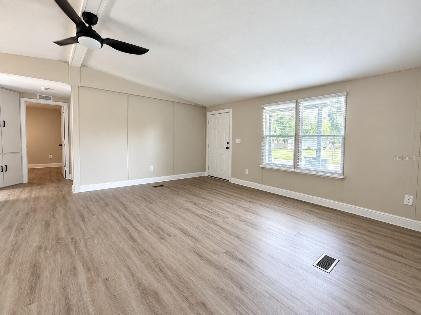 4808 Rollinglen Loop W Property Photo 3