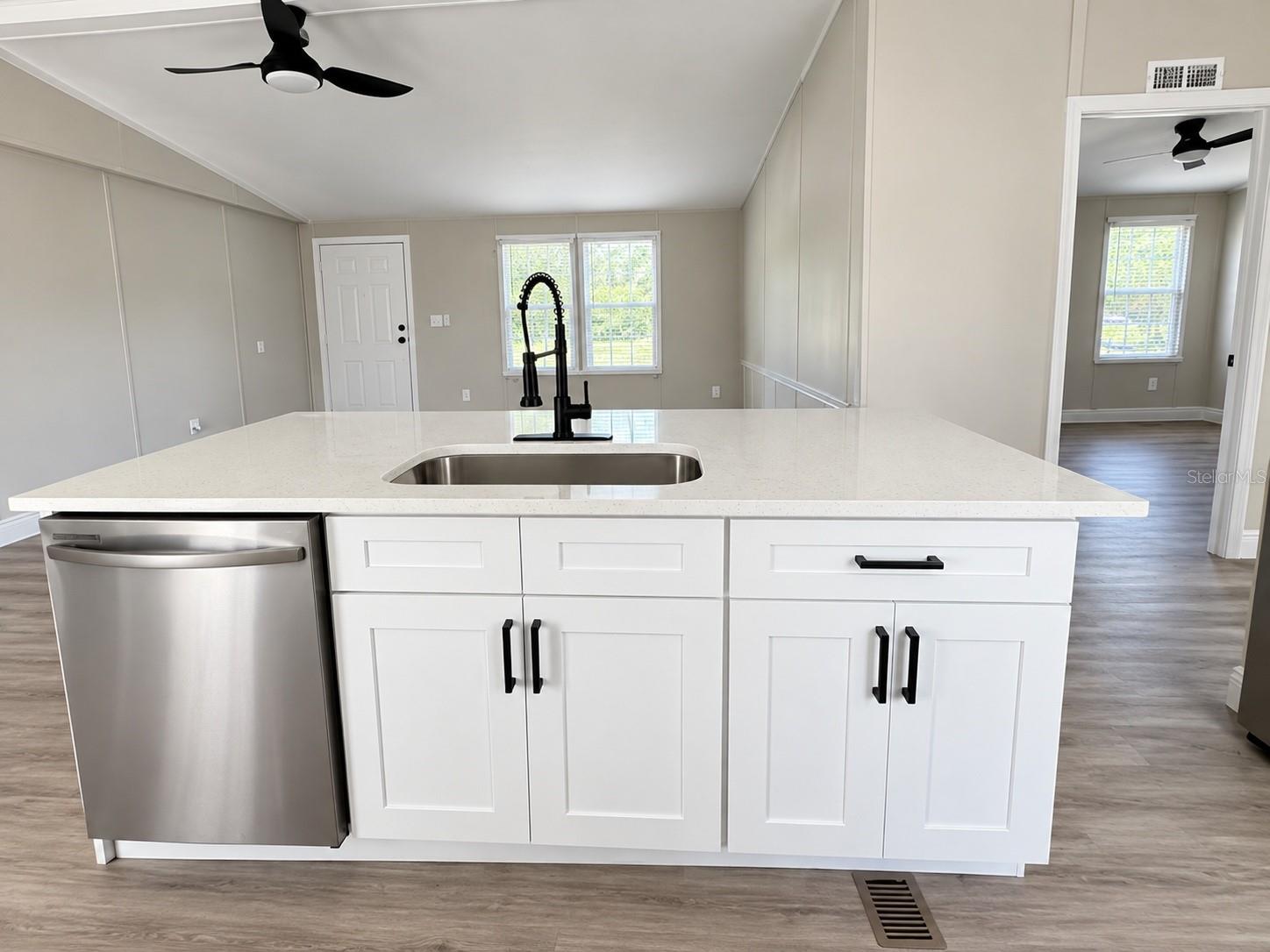 4808 Rollinglen Loop W Property Photo 4