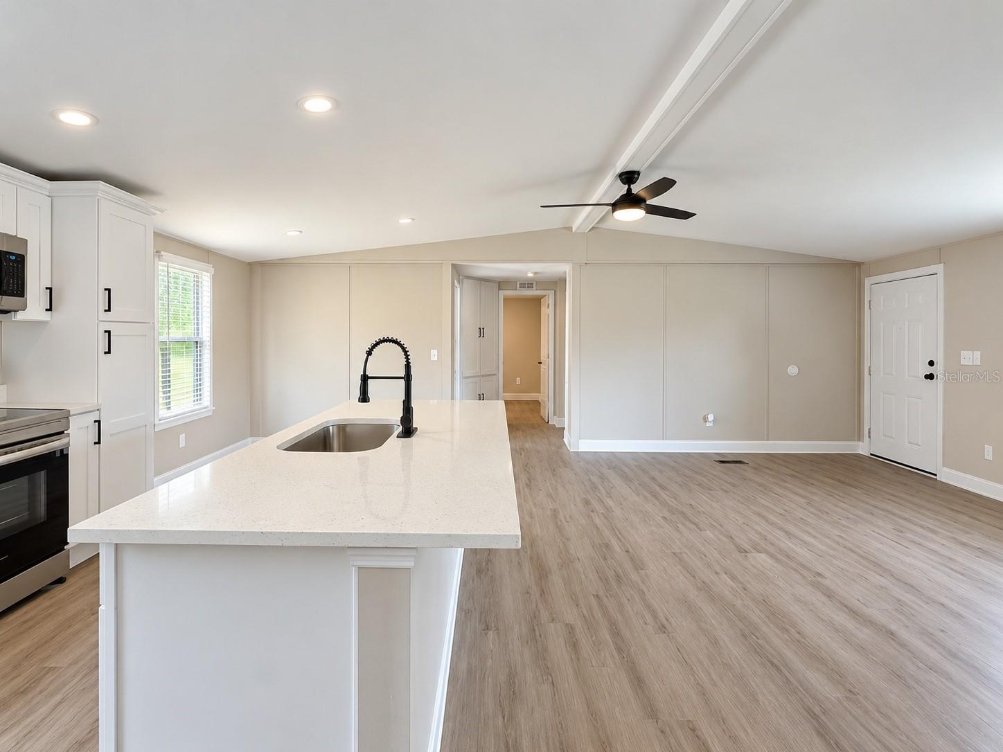 4808 Rollinglen Loop W Property Photo 8