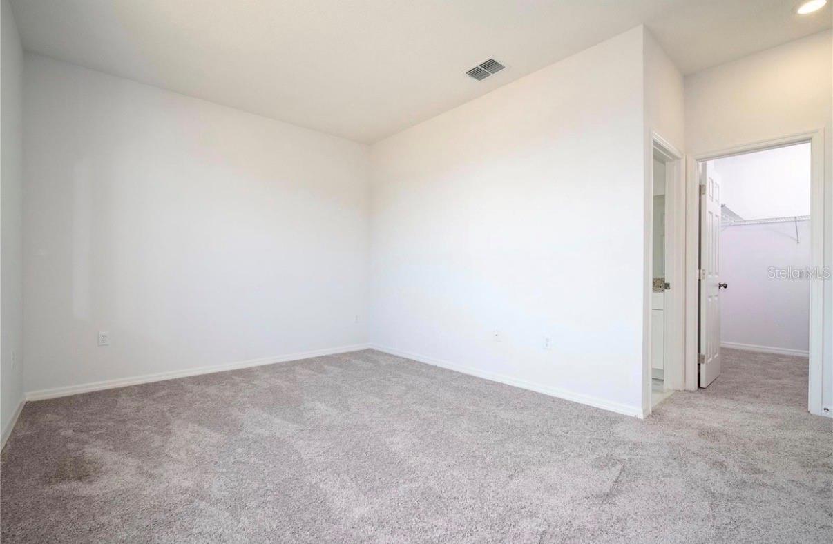 646 Desmoines Ct Property Photo 13