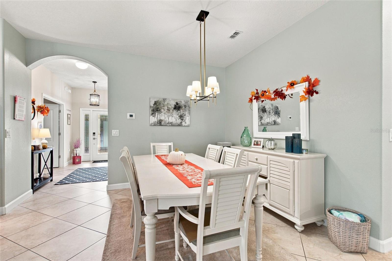 8961 Dove Valley Way Property Photo 5