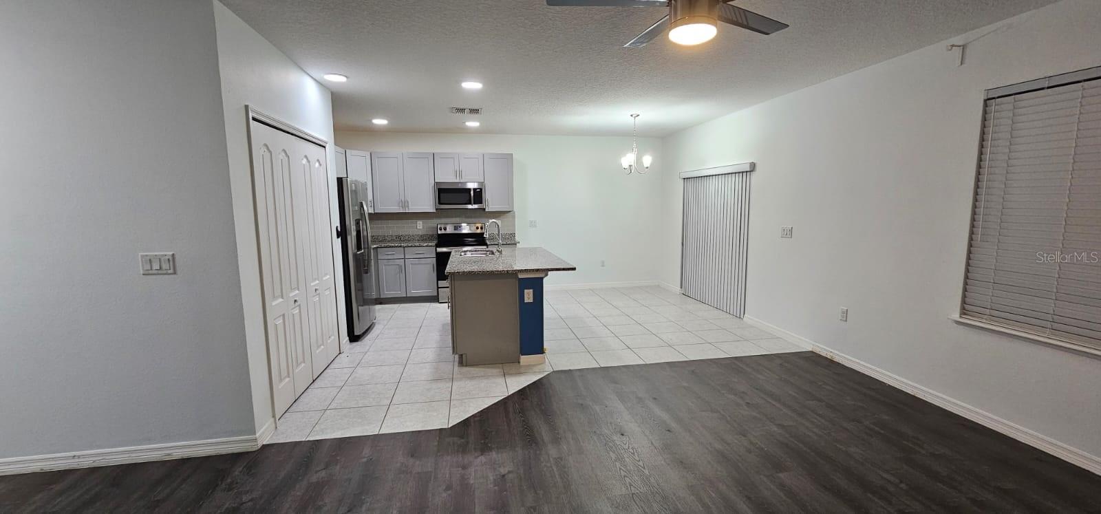 618 James Ct Property Photo 5