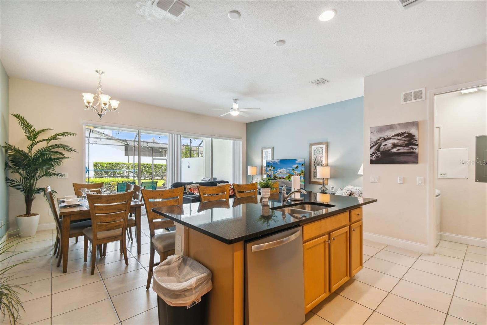 309 Captiva Dr Property Photo 12